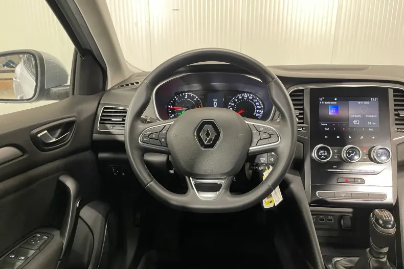 Renault Megane din 2022 cu 61.888 km - oferta REN147774 - foto 6