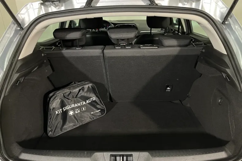 Renault Megane din 2022 cu 61.888 km - oferta REN147774 - foto 11