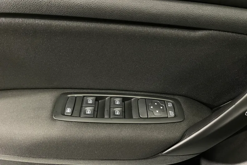 Renault Megane din 2022 cu 61.888 km - oferta REN147774 - foto 18