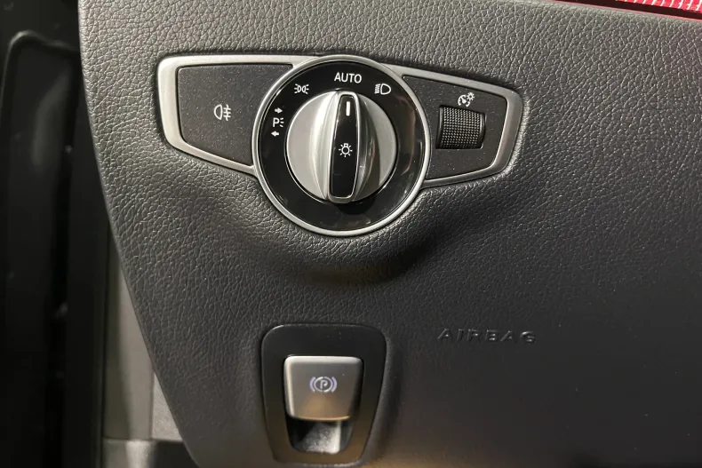 Mercedes-Benz E din 2020 cu 110.157 km - oferta MER147780 - foto 25