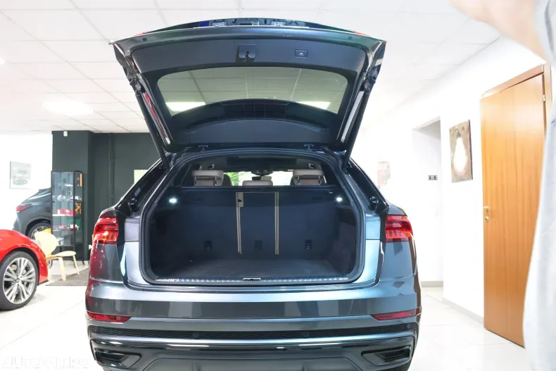 Audi Q8 din 2020 cu 48.228 km - oferta AUD147796 - foto 8