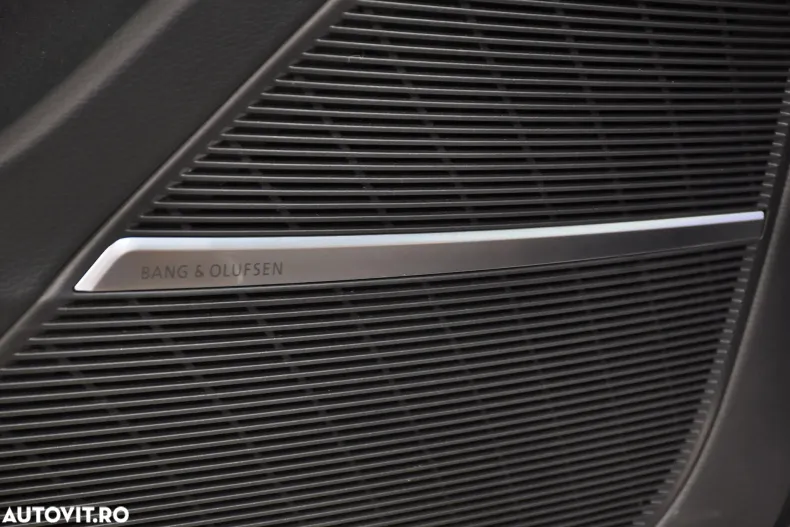 Audi Q8 din 2020 cu 48.228 km - oferta AUD147796 - foto 12