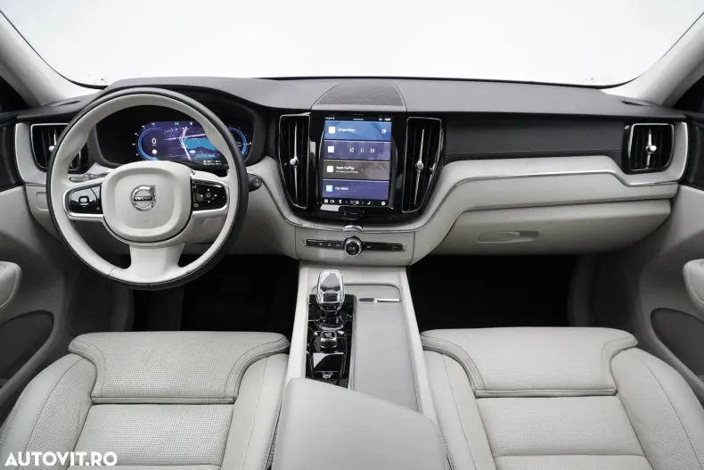 Volvo XC60 din 2024 cu 21.522 km - oferta VOL147797 - foto 16