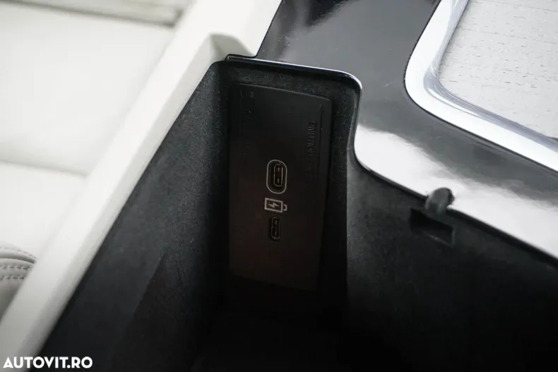 Volvo XC60 din 2024 cu 21.522 km - oferta VOL147797 - foto 24