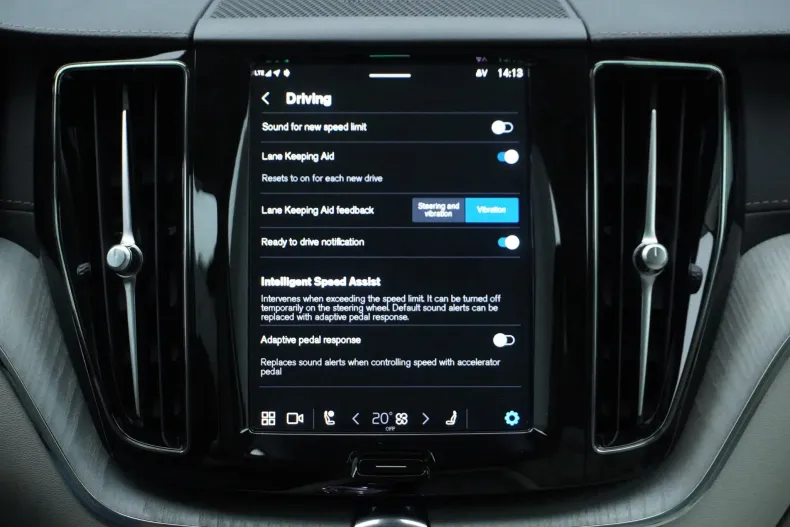 Volvo XC60 din 2024 cu 21.522 km - oferta VOL147797 - foto 32