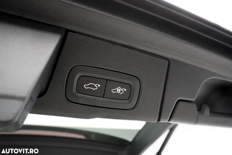 Volvo XC60 din 2024 cu 21.522 km - oferta VOL147797 - foto 40