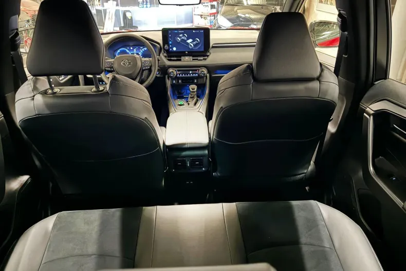 Toyota RAV4 din 2025 cu 10 km - oferta TOY147798 - foto 9