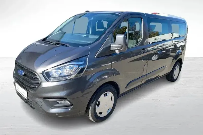 Ford Tourneo Custom din 2022 cu 61.200 km - oferta FOR147801 - foto 1