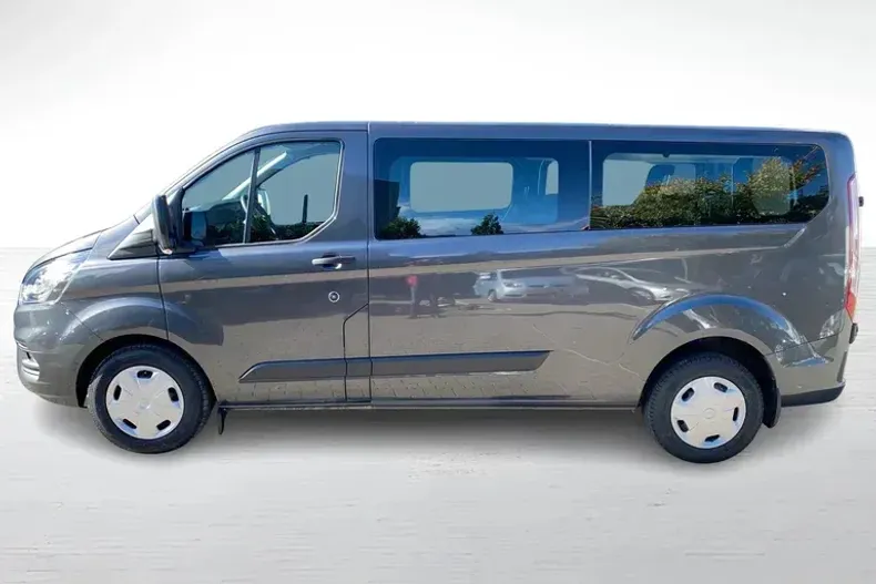 Ford Tourneo Custom din 2022 cu 61.200 km - oferta FOR147801 - foto 7