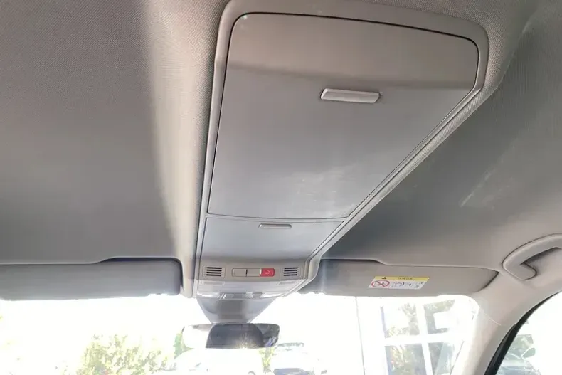 Volkswagen Tiguan din 2023 cu 54.000 km - oferta VOL147804 - foto 13