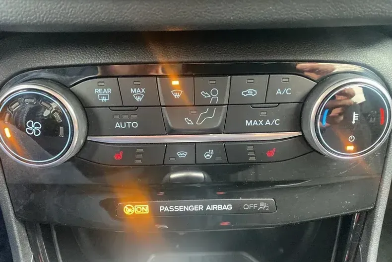 Ford Puma din 2023 cu 31.600 km - oferta FOR147806 - foto 19