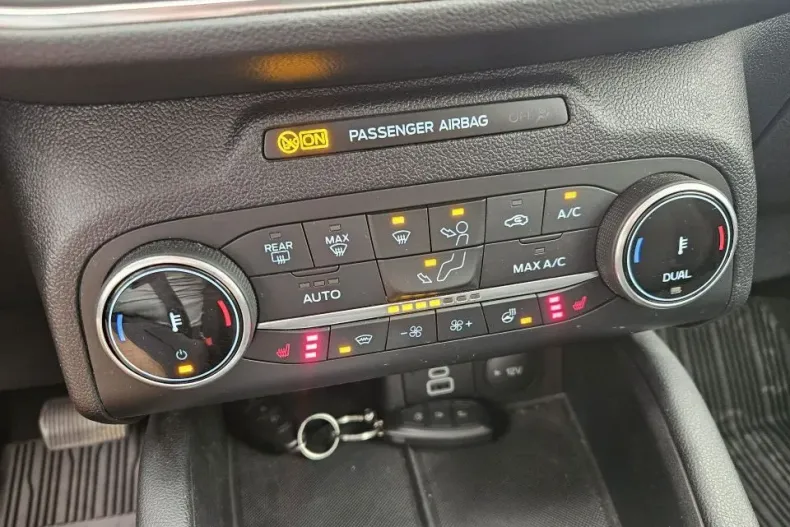 Ford Kuga din 2023 cu 29.369 km - oferta FOR147812 - foto 8