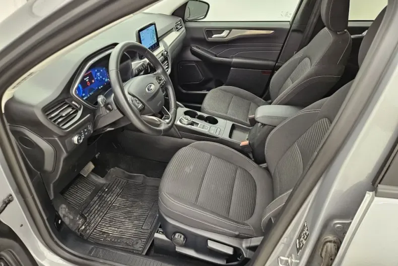 Ford Kuga din 2023 cu 29.369 km - oferta FOR147812 - foto 10