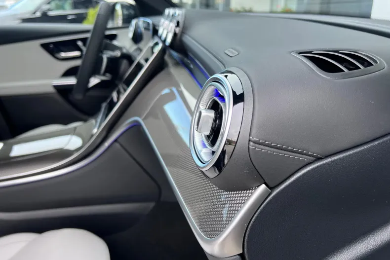 Mercedes-Benz GLC din 2025 cu 10 km - oferta MER147821 - foto 17