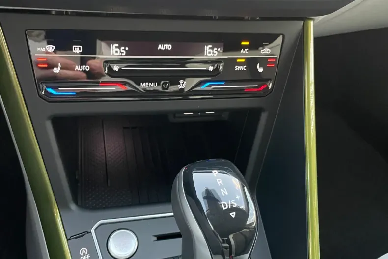 Volkswagen Taigo din 2025 cu 1 km - oferta VOL147843 - foto 16