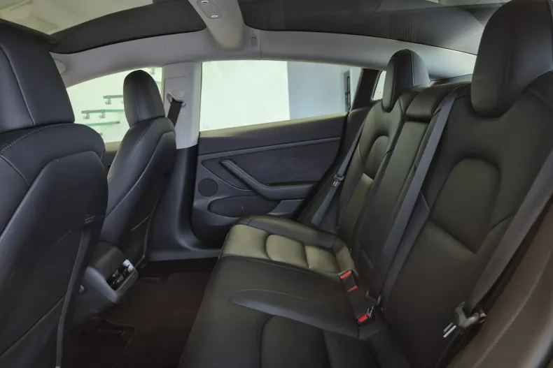 Tesla Model 3 din 2021 cu 59.000 km - oferta TES147847 - foto 11