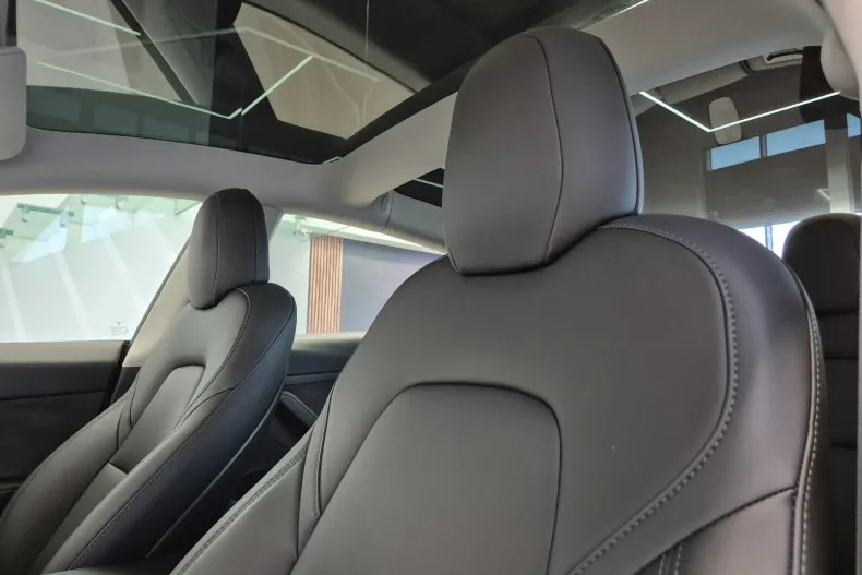 Tesla Model 3 din 2022 cu 72.900 km - oferta TES147848 - foto 9