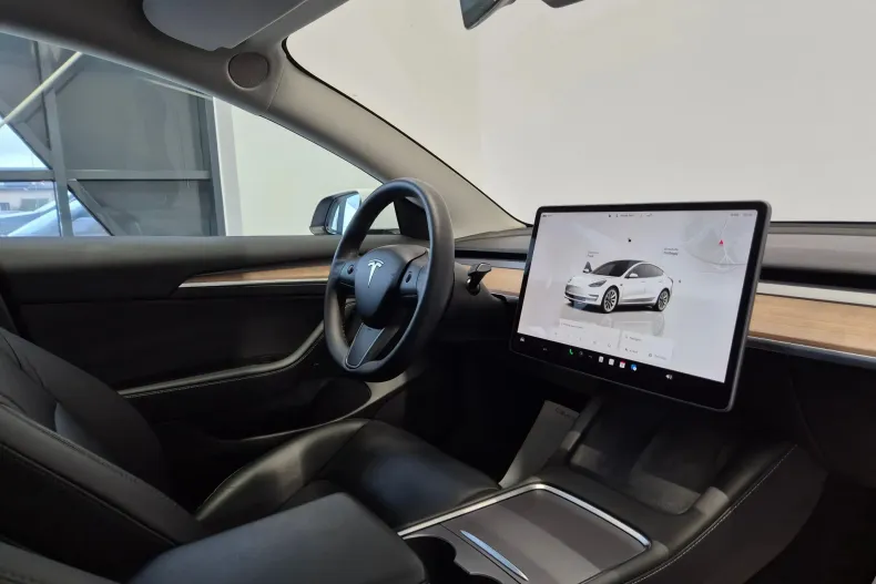 Tesla Model 3 din 2022 cu 72.900 km - oferta TES147848 - foto 11