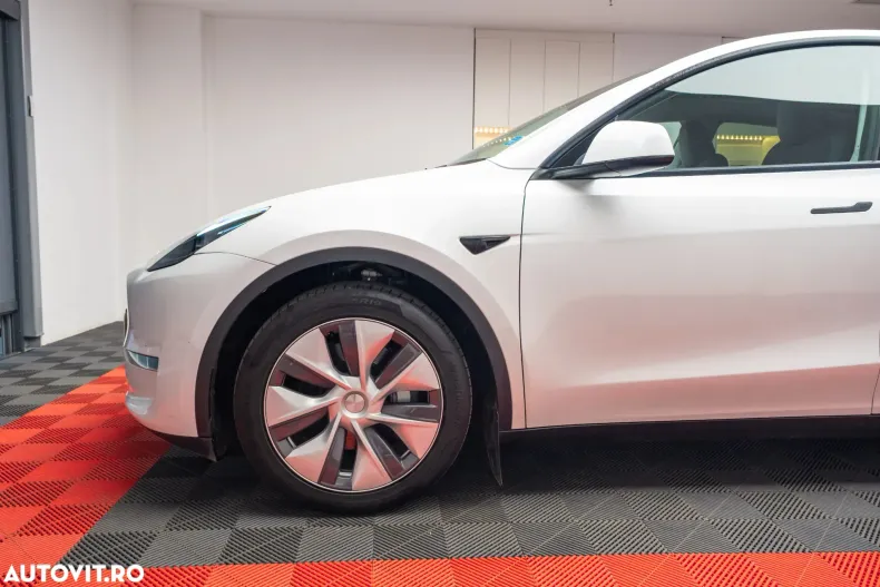 Tesla Model Y din 2023 cu 15.000 km - oferta TES147850 - foto 6