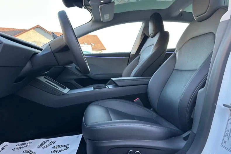 Tesla Model 3 din 2024 cu 38.592 km - oferta TES147853 - foto 16