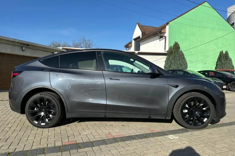 Tesla Model Y din 2022 cu 81.392 km - oferta TES147854 - foto 12