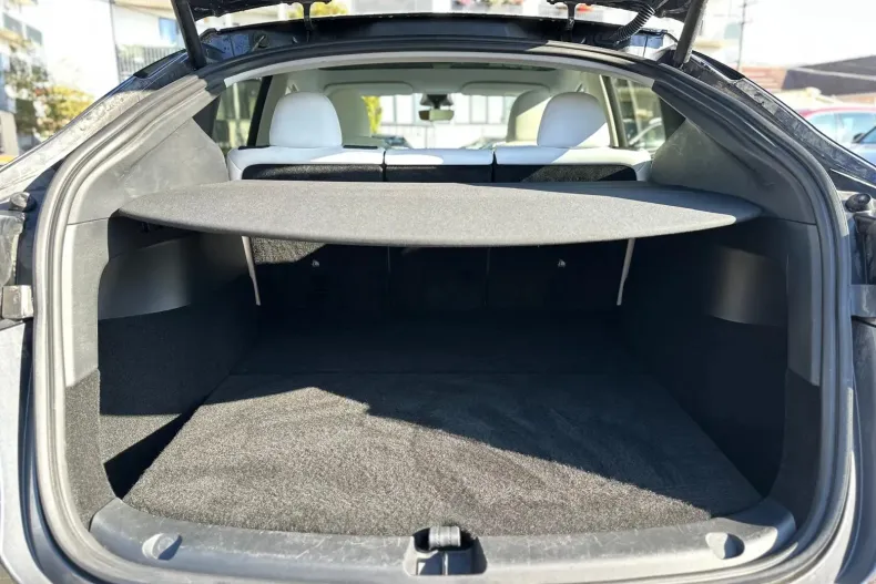 Tesla Model Y din 2022 cu 81.392 km - oferta TES147854 - foto 31