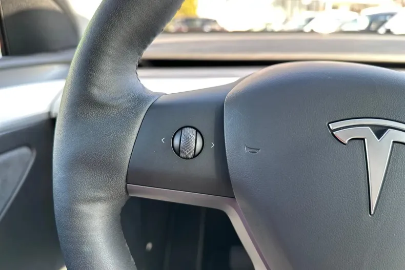 Tesla Model Y din 2022 cu 81.392 km - oferta TES147854 - foto 36