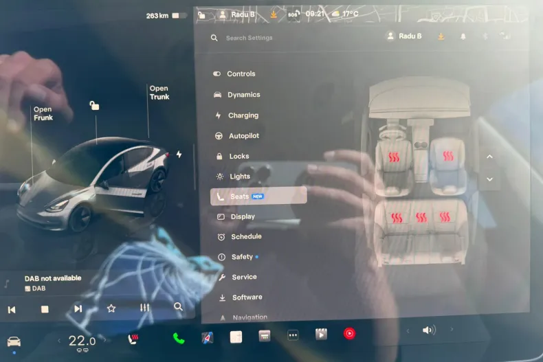 Tesla Model 3 din 2023 cu 24.345 km - oferta TES147855 - foto 11
