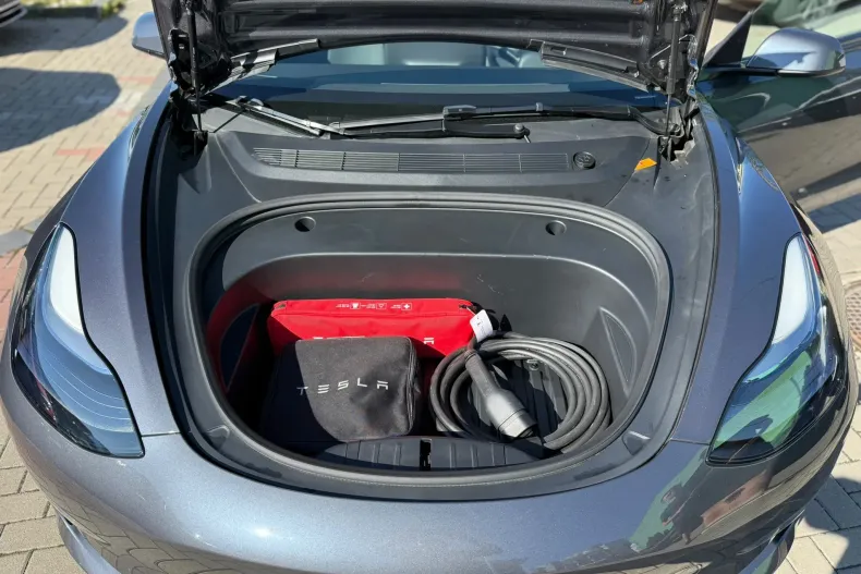 Tesla Model 3 din 2023 cu 24.345 km - oferta TES147855 - foto 16