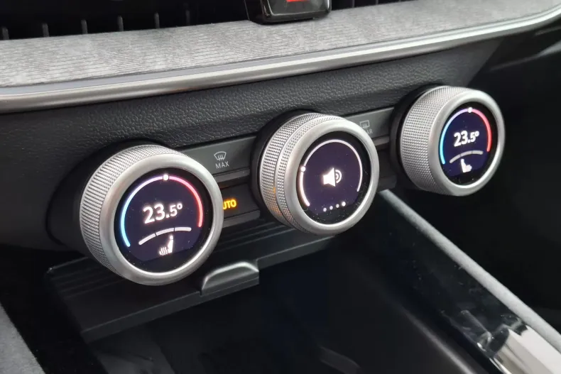 Skoda Superb din 2025 cu 5.000 km - oferta SKO147857 - foto 31