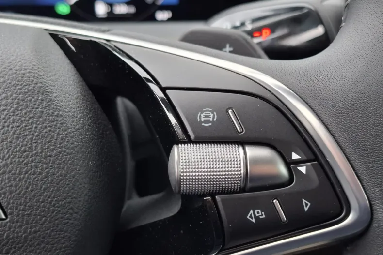 Skoda Superb din 2025 cu 5.000 km - oferta SKO147857 - foto 32