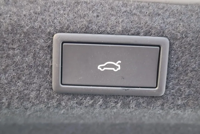 Skoda Octavia din 2025 cu 5.000 km - oferta SKO147859 - foto 36