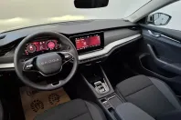 Skoda Octavia din 2025 cu 5.000 km - oferta SKO147859 - foto 38