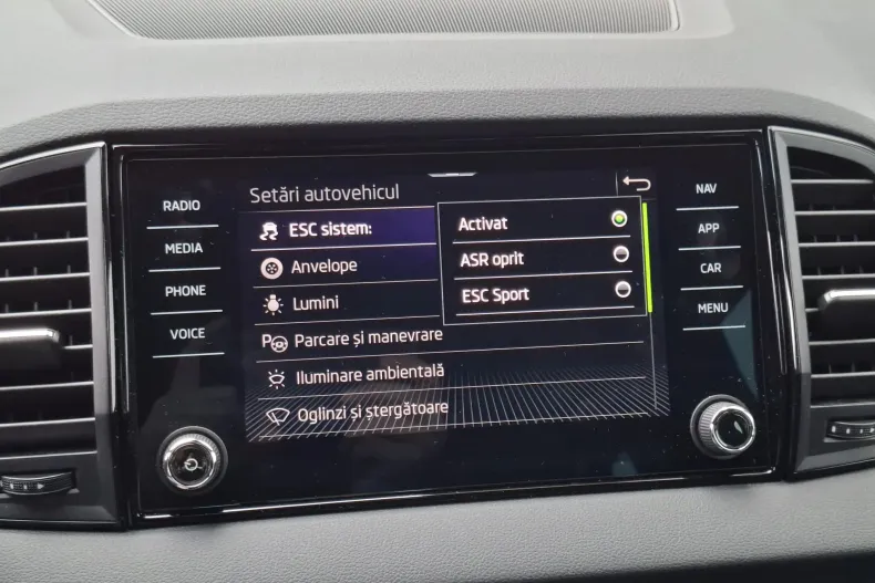 Skoda Karoq din 2025 cu 5.000 km - oferta SKO147860 - foto 22