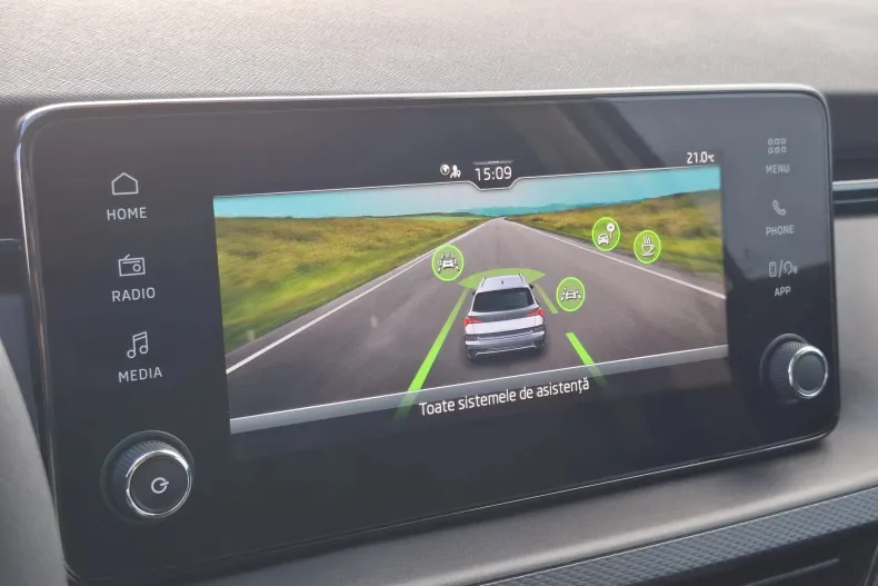 Skoda Kamiq din 2024 cu 5.854 km - oferta SKO147861 - foto 9