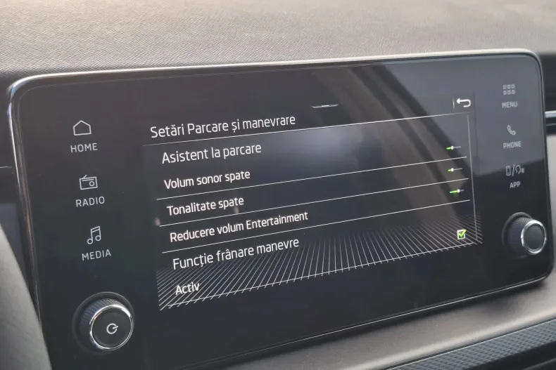 Skoda Kamiq din 2024 cu 5.854 km - oferta SKO147861 - foto 18