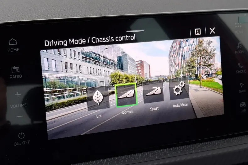 Skoda Kamiq din 2025 cu 2.500 km - oferta SKO147863 - foto 14