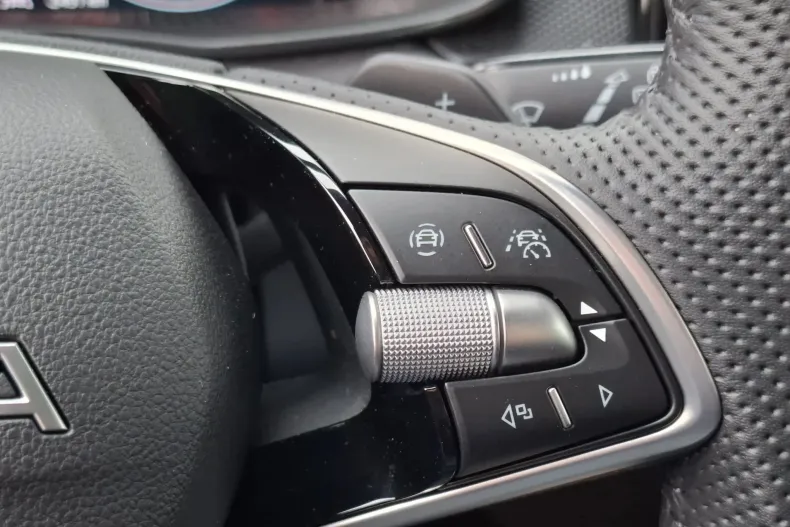 Skoda Kamiq din 2025 cu 2.500 km - oferta SKO147863 - foto 30