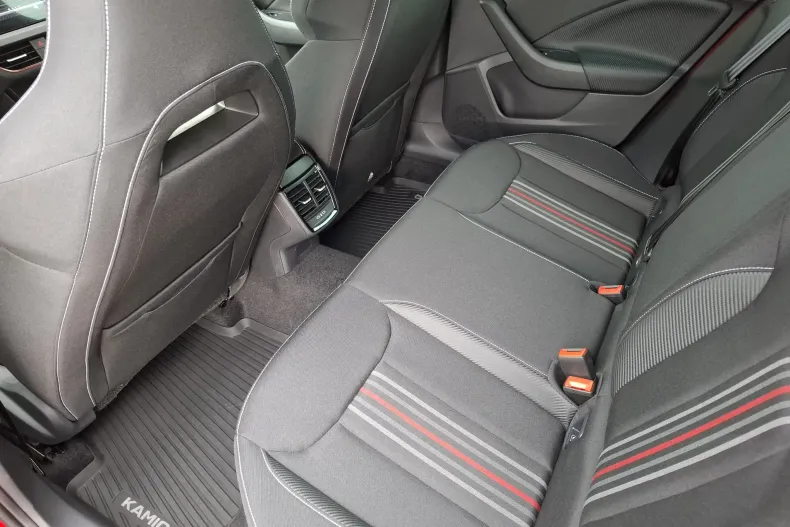 Skoda Kamiq din 2025 cu 2.500 km - oferta SKO147863 - foto 37