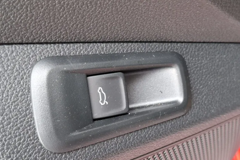 Skoda Kamiq din 2025 cu 2.500 km - oferta SKO147863 - foto 38