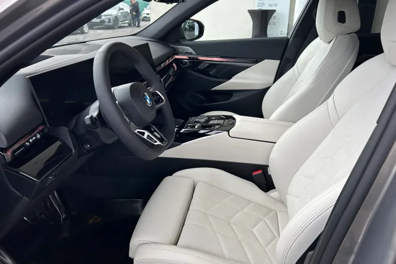 BMW Seria 5 din 2025 cu 7 km - oferta BMW147872 - foto 7