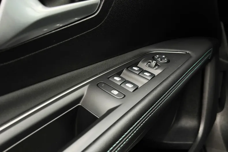 Peugeot 3008 din 2022 cu 161.000 km - oferta PEU147879 - foto 22