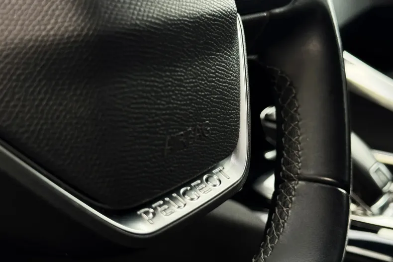 Peugeot 3008 din 2022 cu 161.000 km - oferta PEU147879 - foto 23