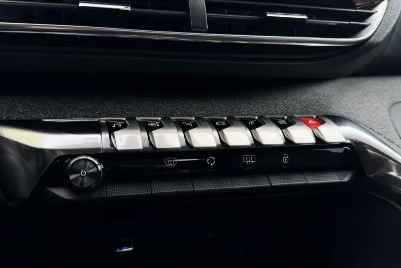 Peugeot 3008 din 2022 cu 161.000 km - oferta PEU147879 - foto 26