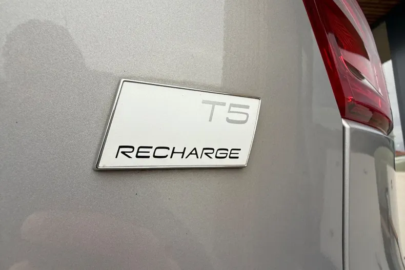 Volvo XC40 din 2022 cu 116.000 km - oferta VOL147881 - foto 28