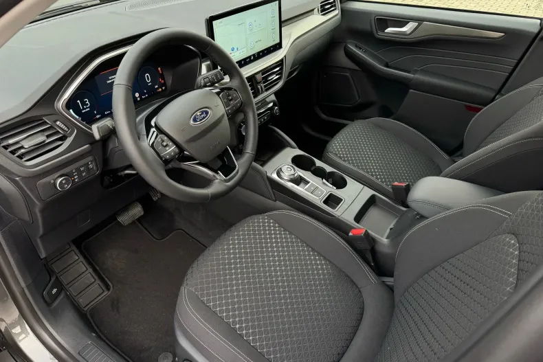 Ford Kuga din 2025 cu 5 km - oferta FOR147886 - foto 9