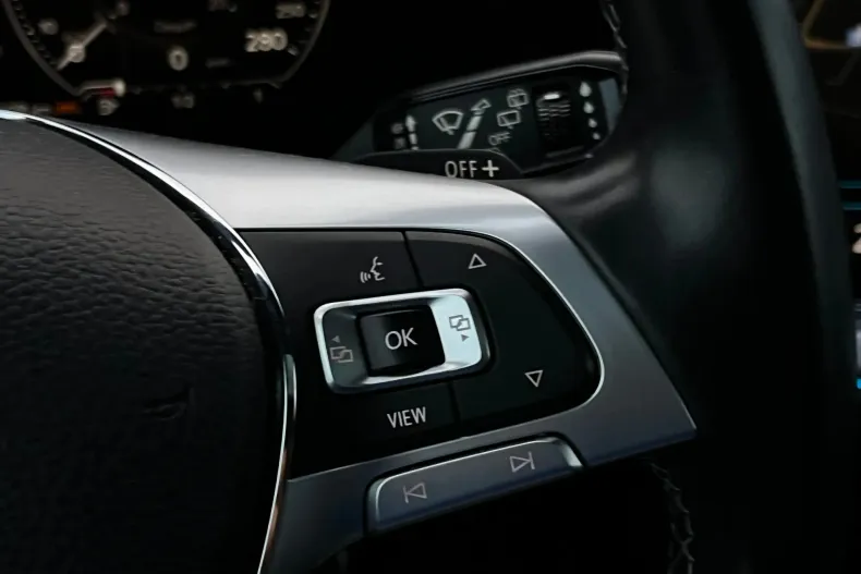 Volkswagen Touareg din 2019 cu 108.508 km - oferta VOL147888 - foto 14