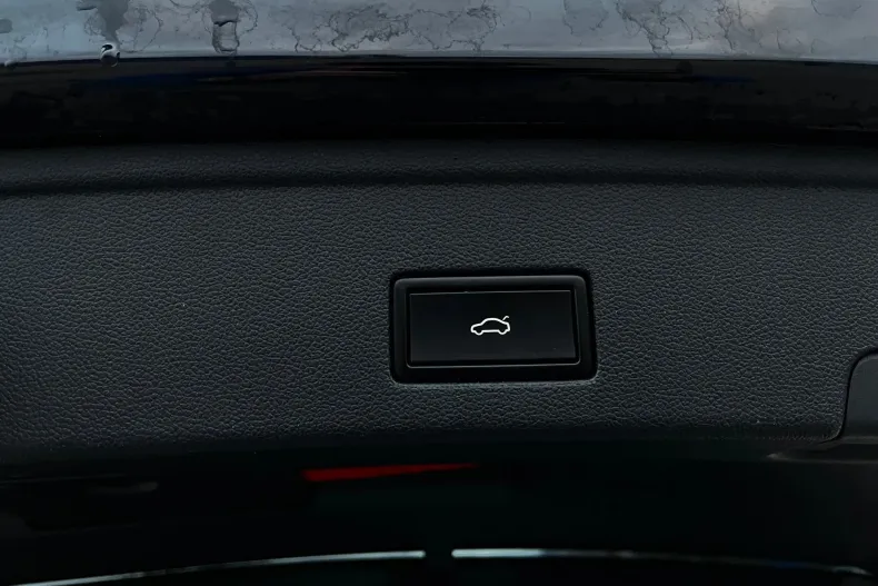 Volkswagen Touareg din 2019 cu 108.508 km - oferta VOL147888 - foto 22