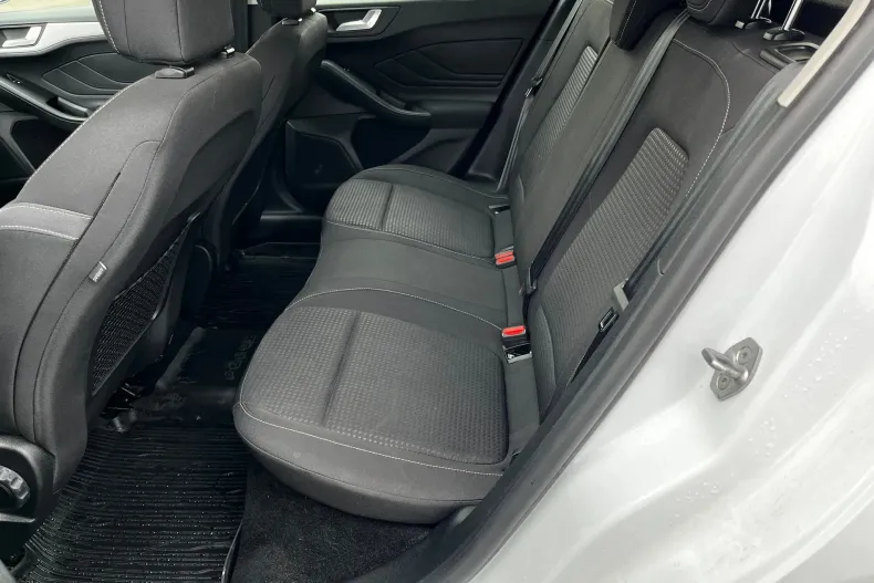 Ford Focus din 2021 cu 122.451 km - oferta FOR147889 - foto 11