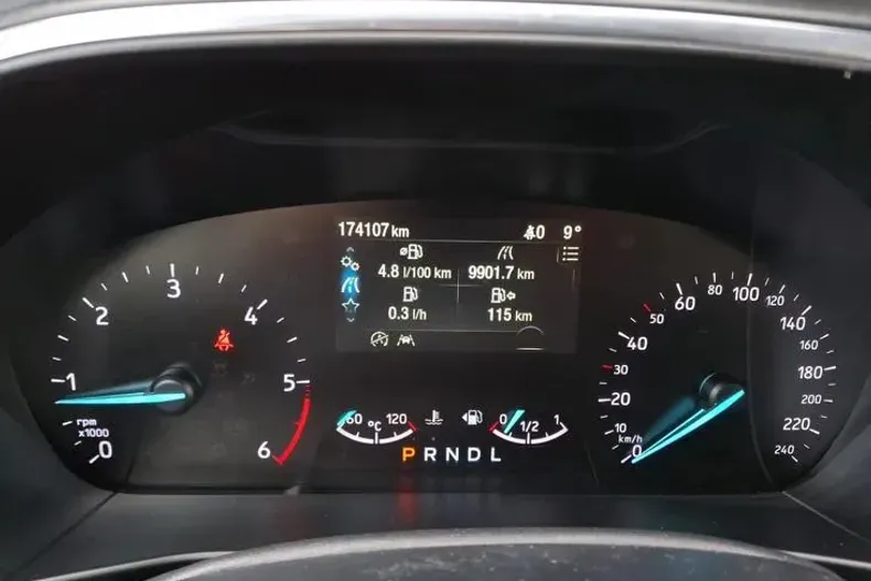 Ford Focus din 2021 cu 174.107 km - oferta FOR147896 - foto 11